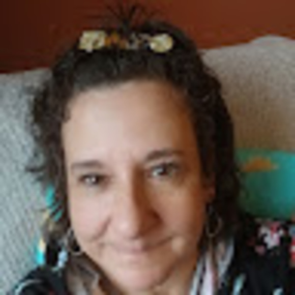 Meet your Posher, Nicci - Picture 1 of 1